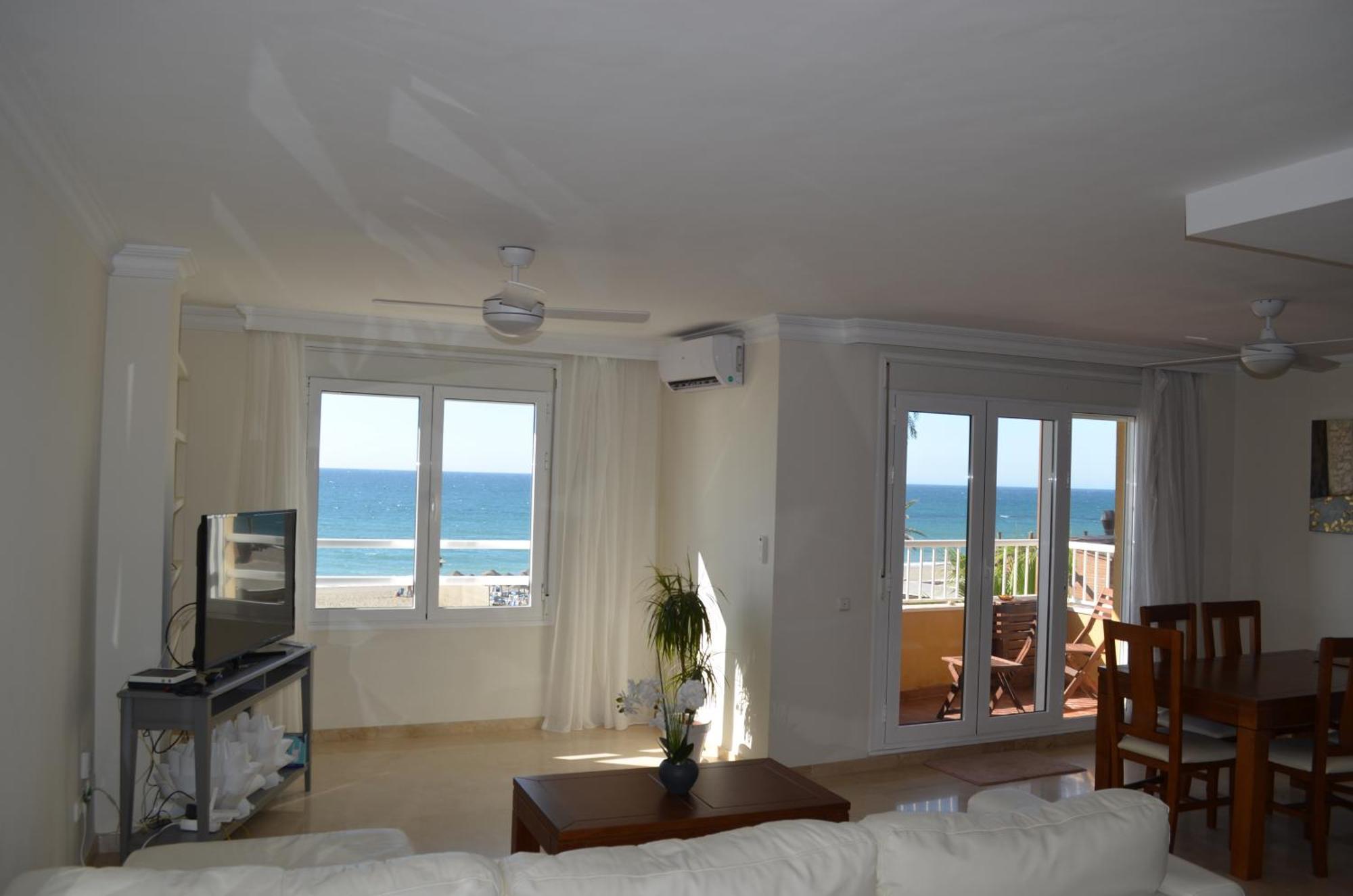 Apartamento 3br Frontline La Rada *
